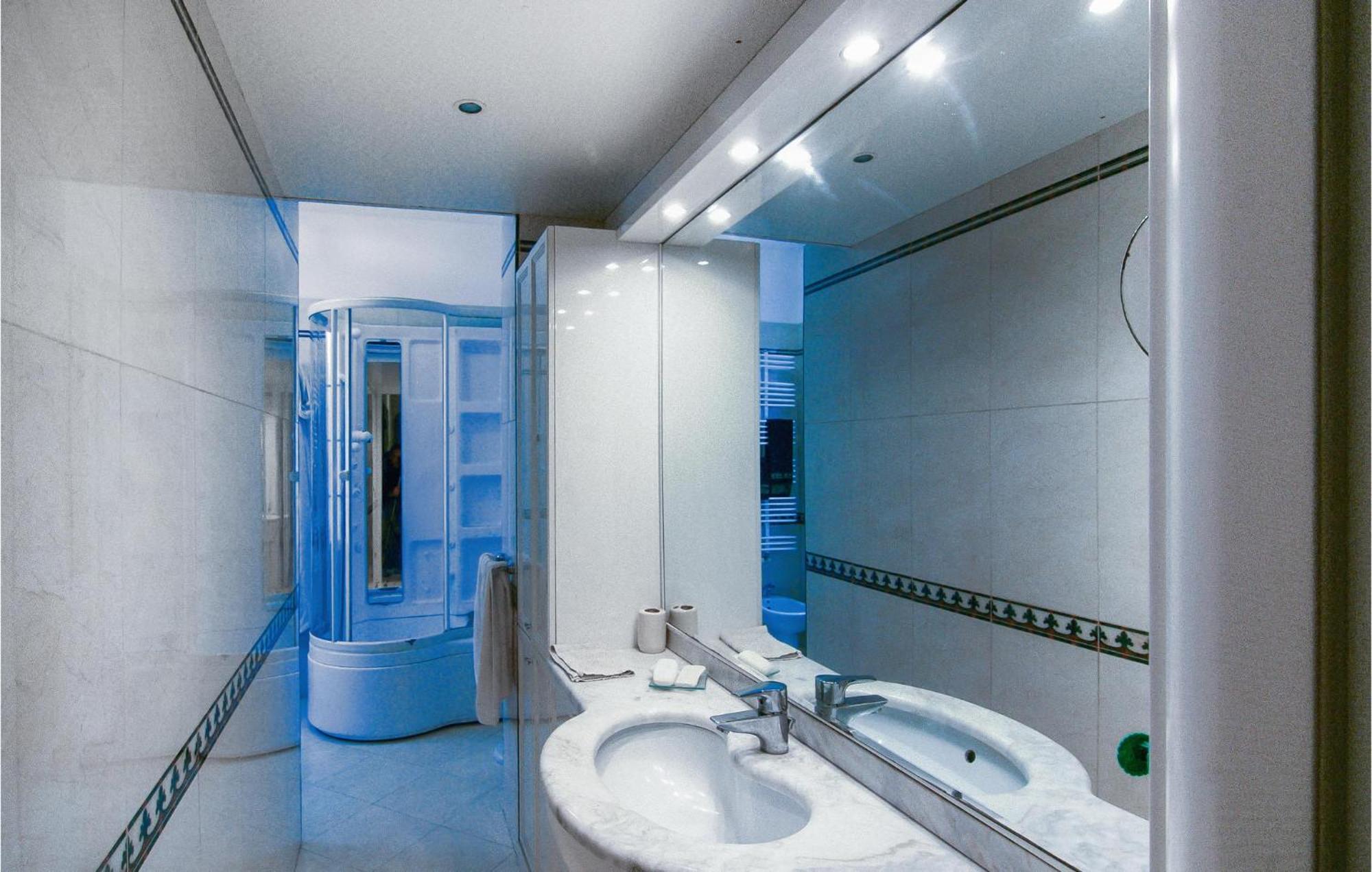 Nice Apartment In Moneglia With Kitchen Exterior foto
