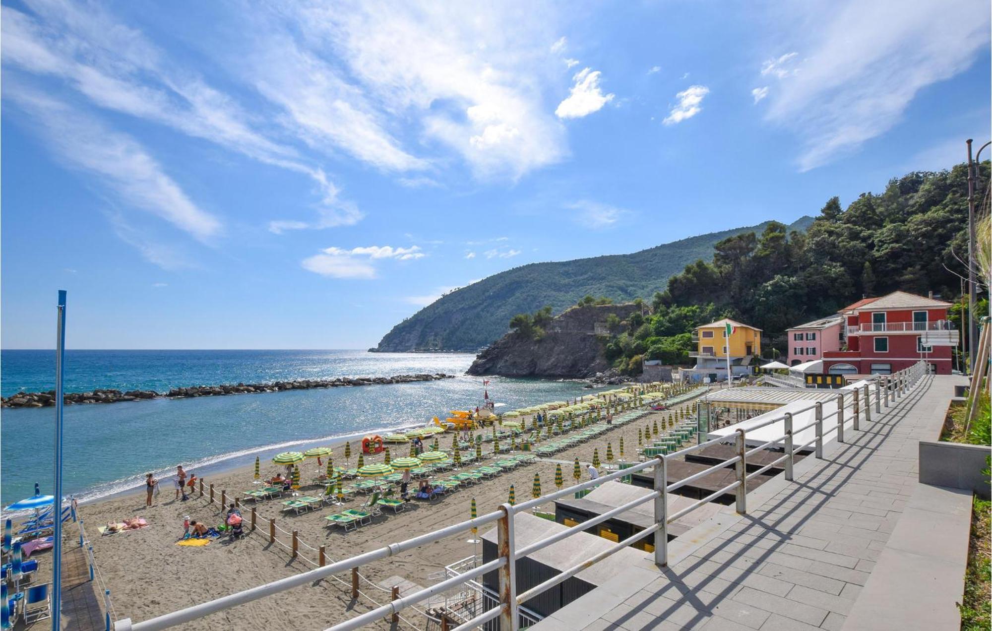 Nice Apartment In Moneglia With Kitchen Exterior foto